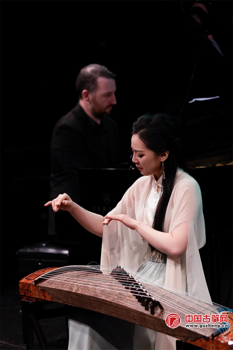 古箏男兒當自強曲譜_演奏自強古箏男兒教學視頻_古箏演奏男兒當自強教學