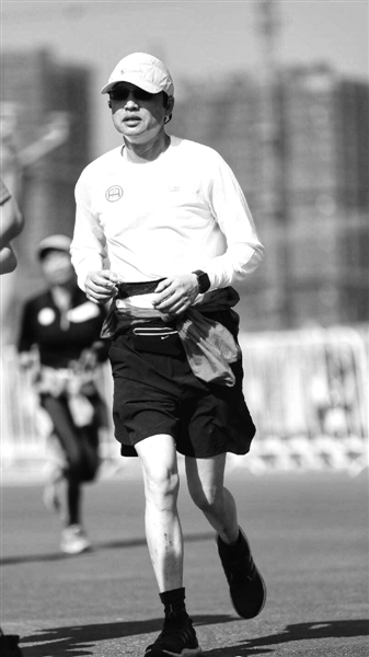 古箏曲出水蓮 脫下“戰(zhàn)袍”，生活的另一面同樣精彩