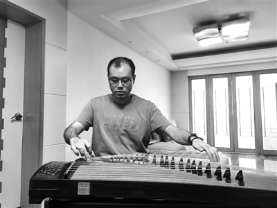 古箏名曲水出蓮_古箏名曲出水蓮講解_古箏曲出水蓮