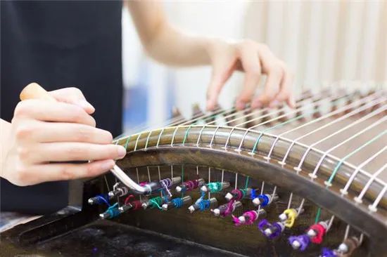 古箏的調(diào)音方法