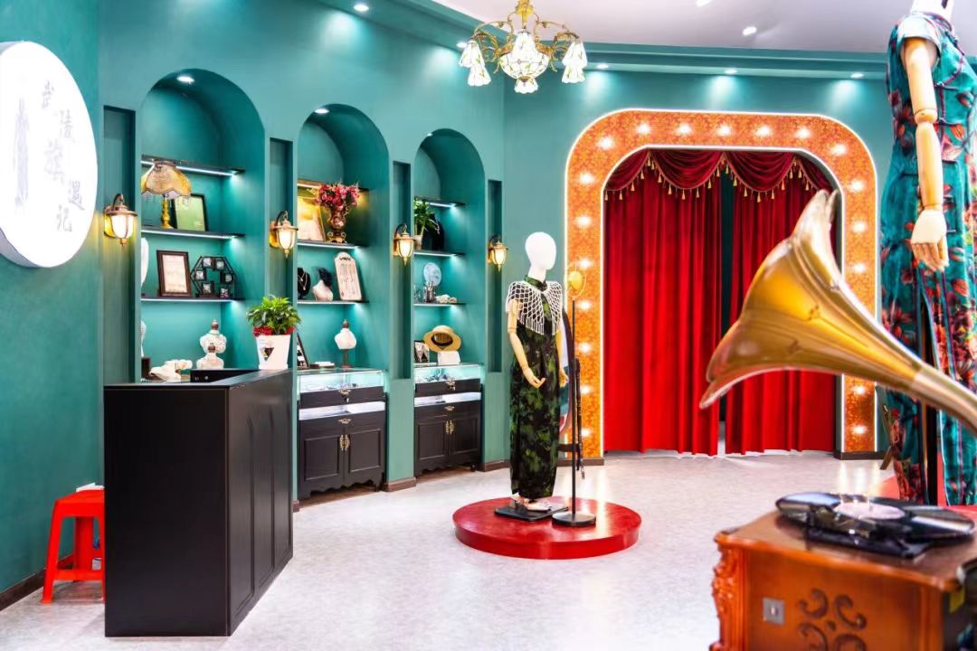 大美竹溪丨旗袍&光影街，用民國旗袍大片解構時光煙火韻味